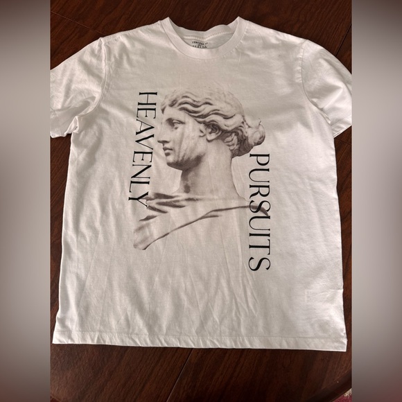 Forever 21 Other - Forever 21 White 'Heavenly Pursuits' Cotton Graphic Tee - Size M